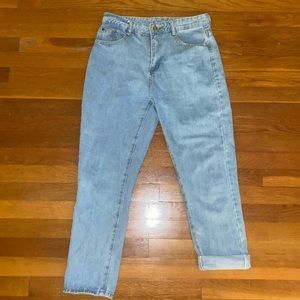 light high waisted mom jeans
